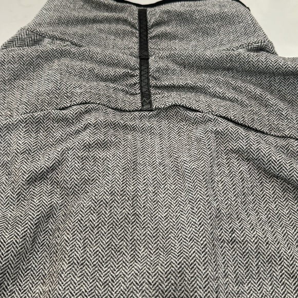 Lululemon quarter zip jacket - Picture 6 of 9
